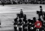 Immagine di Queen Elizabeth Londra Inghilterra Regno Unito, 1961, secondo 15 filmato di repertorio 65675034150
