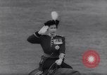 Immagine di Queen Elizabeth Londra Inghilterra Regno Unito, 1961, secondo 21 filmato di repertorio 65675034150