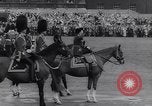 Immagine di Queen Elizabeth Londra Inghilterra Regno Unito, 1961, secondo 58 filmato di repertorio 65675034150