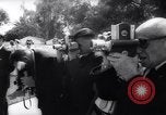 Immagine di John Clark Gable battezzati Encino California USA, 1961, secondo 31 filmato di repertorio 65675034155