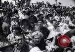 Immagine di Cavallo e bull ride San Jose California USA, 1961, secondo 9 filmato di repertorio 65675034156