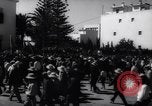 Immagine di Francese e le truppe tunisino scontro Tunisia Africa del Nord, 1961, secondo 58 filmato di repertorio 65675034171
