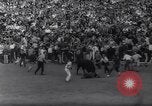 Immagine di La corrida Pamplona Spagna, 1961, secondo 48 filmato di repertorio 65675034174