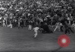 Immagine di La corrida Pamplona Spagna, 1961, secondo 52 filmato di repertorio 65675034174