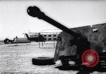 Immagine di Danni a Bizerte Base Navale dopo lo scontro tra tunisini e forze francesi Bizerte Tunisia Africa del Nord, 1961, secondo 21 filmato di repertorio 65675034176