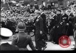 Standbild König Edward die Achte widmen die Vimy Ridge War Memorial Pas-de-Calais Frankreich, 1936, aus Sekunde 10 historischem Filmmaterial Videoclip 65675034180