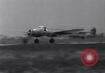 Standbild Amelia Earhart mit ihrem Lockheed Electra United States USA, 1936, aus Sekunde 11 historischem Filmmaterial Videoclip 65675034183