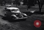 Standbild Automobil Anti Skid Gerät United States USA, 1936, aus Sekunde 30 historischem Filmmaterial Videoclip 65675034184