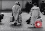 Immagine di A Berlino est i rifugiati Germania, 1961, secondo 18 filmato di repertorio 65675034186