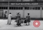 Immagine di A Berlino est i rifugiati Germania, 1961, secondo 23 filmato di repertorio 65675034186