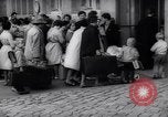 Immagine di A Berlino est i rifugiati Germania, 1961, secondo 36 filmato di repertorio 65675034186