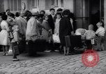 Immagine di A Berlino est i rifugiati Germania, 1961, secondo 37 filmato di repertorio 65675034186