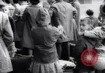 Immagine di A Berlino est i rifugiati Germania, 1961, secondo 48 filmato di repertorio 65675034186