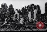Standbild Turnerinnen Stuttgart Deutschland, 1961, aus Sekunde 42 historischem Filmmaterial Videoclip 65675034190