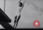 Image championnat de natation Reutlingen Allemagne, 1961, de la seconde 26 séquences d'archives historiques vidéo 65675034199