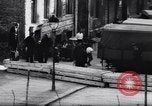 Image Berlin-Est les gens à échapper au cours de mur de Berlin Allemagne, 1961, de la seconde 22 séquences d'archives historiques vidéo 65675034204