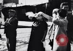 Image Berlin-Est les gens à échapper au cours de mur de Berlin Allemagne, 1961, de la seconde 23 séquences d'archives historiques vidéo 65675034204