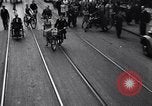 Immagine di bicicletta tandem fianco a fianco Germania, 1936, secondo 4 filmato di repertorio 65675034208
