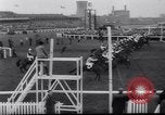Image cheval de course Nicolaus Silver Aintree Liverpool en Angleterre, 1961, de la seconde 23 séquences d'archives historiques vidéo 65675034218
