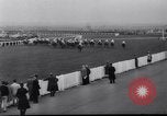 Image cheval de course Nicolaus Silver Aintree Liverpool en Angleterre, 1961, de la seconde 32 séquences d'archives historiques vidéo 65675034218