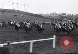 Image cheval de course Nicolaus Silver Aintree Liverpool en Angleterre, 1961, de la seconde 37 séquences d'archives historiques vidéo 65675034218