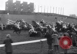 Image cheval de course Nicolaus Silver Aintree Liverpool en Angleterre, 1961, de la seconde 42 séquences d'archives historiques vidéo 65675034218