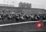 Image cheval de course Nicolaus Silver Aintree Liverpool en Angleterre, 1961, de la seconde 46 séquences d'archives historiques vidéo 65675034218
