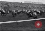 Image cheval de course Nicolaus Silver Aintree Liverpool en Angleterre, 1961, de la seconde 49 séquences d'archives historiques vidéo 65675034218
