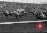 Image cheval de course Nicolaus Silver Aintree Liverpool en Angleterre, 1961, de la seconde 50 séquences d'archives historiques vidéo 65675034218