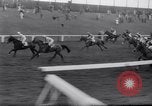 Image cheval de course Nicolaus Silver Aintree Liverpool en Angleterre, 1961, de la seconde 52 séquences d'archives historiques vidéo 65675034218