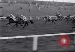 Image cheval de course Nicolaus Silver Aintree Liverpool en Angleterre, 1961, de la seconde 53 séquences d'archives historiques vidéo 65675034218
