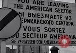 Immagine di Esercito degli Stati Uniti i bus turistici Berlino Germania, 1961, secondo 7 filmato di repertorio 65675034219