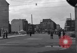 Immagine di Esercito degli Stati Uniti i bus turistici Berlino Germania, 1961, secondo 17 filmato di repertorio 65675034219