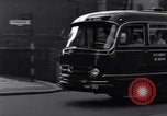 Immagine di Esercito degli Stati Uniti i bus turistici Berlino Germania, 1961, secondo 48 filmato di repertorio 65675034219