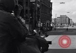 Immagine di Serbatoio in bilico crisi di Berlino Berlino Germania Ovest, 1961, secondo 31 filmato di repertorio 65675034222