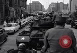 Immagine di Gli autobus entrare a Berlino Est Berlino Germania, 1961, secondo 22 filmato di repertorio 65675034223