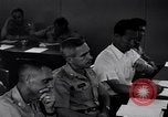Immagine di Charles un Riegle Germania, 1961, secondo 32 filmato di repertorio 65675034228