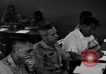 Immagine di Charles un Riegle Germania, 1961, secondo 33 filmato di repertorio 65675034228