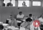 Immagine di Charles un Riegle Germania, 1961, secondo 46 filmato di repertorio 65675034228
