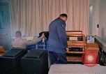 Standbild russischen Teletype Maschine Washington DC USA, 1963, aus Sekunde 20 historischem Filmmaterial Videoclip 65675034232
