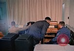 Standbild russischen Teletype Maschine Washington DC USA, 1963, aus Sekunde 30 historischem Filmmaterial Videoclip 65675034232