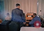 Standbild russischen Teletype Maschine Washington DC USA, 1963, aus Sekunde 34 historischem Filmmaterial Videoclip 65675034232