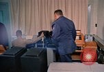 Standbild russischen Teletype Maschine Washington DC USA, 1963, aus Sekunde 36 historischem Filmmaterial Videoclip 65675034232