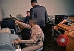 Standbild russischen Teletype Maschine Washington DC USA, 1963, aus Sekunde 53 historischem Filmmaterial Videoclip 65675034232
