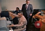 Standbild russischen Teletype Maschine Washington DC USA, 1963, aus Sekunde 62 historischem Filmmaterial Videoclip 65675034232