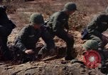 Standbild 1 ABG 187th Infanterie Regiment 82 ABN Fort Bragg North Carolina USA, 1963, aus Sekunde 20 historischem Filmmaterial Videoclip 65675034233