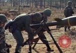 Standbild 1 ABG 187th Infanterie Regiment 82 ABN Fort Bragg North Carolina USA, 1963, aus Sekunde 36 historischem Filmmaterial Videoclip 65675034233