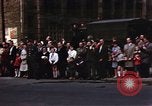 Standbild Mai Parade In Ostdeutschland Berlin Ostdeutschland, 1961, aus Sekunde 4 historischem Filmmaterial Videoclip 65675034241