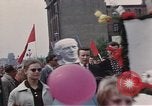 Image Parade de la fête Mai communiste Berlin Allemagne de l'est, 1961, de la seconde 30 séquences d'archives historiques vidéo 65675034245