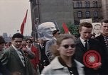 Image Parade de la fête Mai communiste Berlin Allemagne de l'est, 1961, de la seconde 31 séquences d'archives historiques vidéo 65675034245